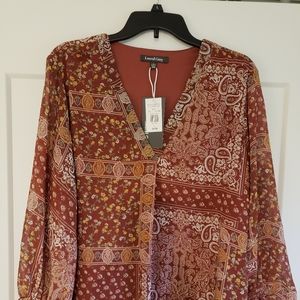 NWT Womens Laurel Grey pullover shirt size lg Rust color paisley overlay
